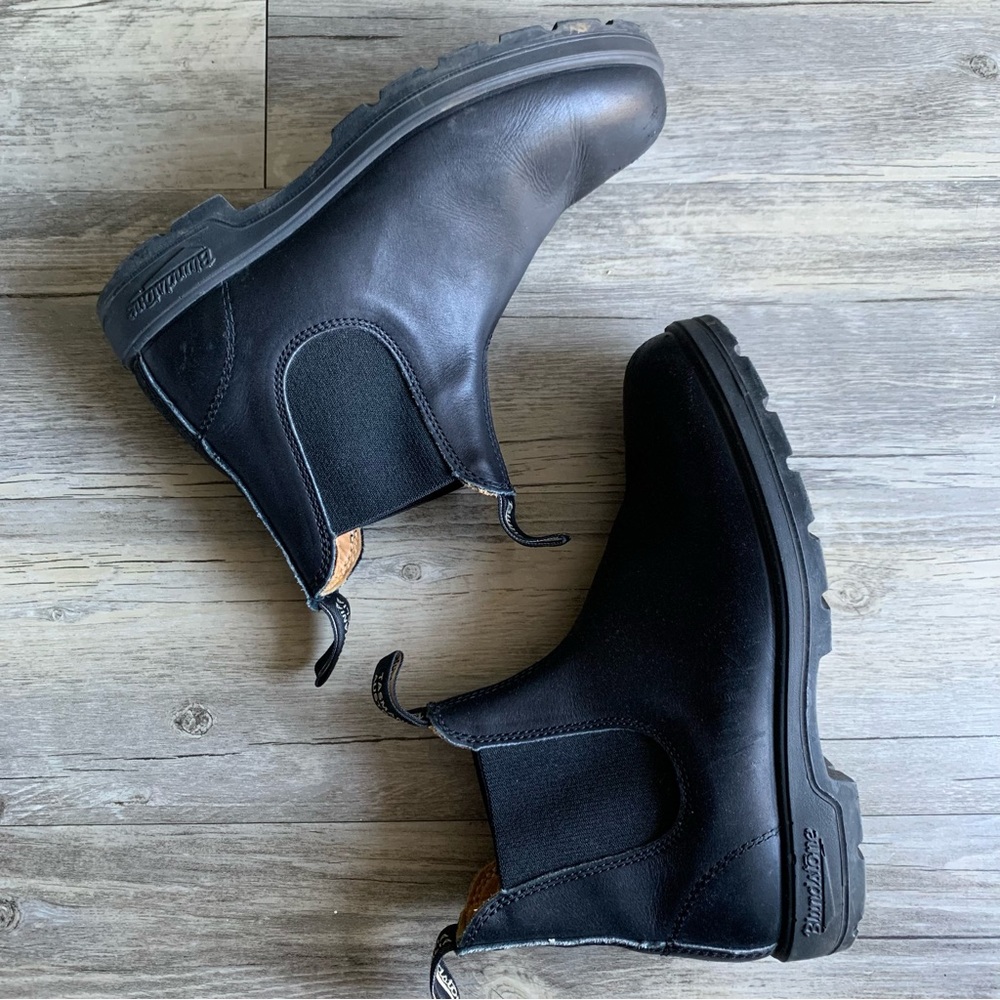 558 Blundstones